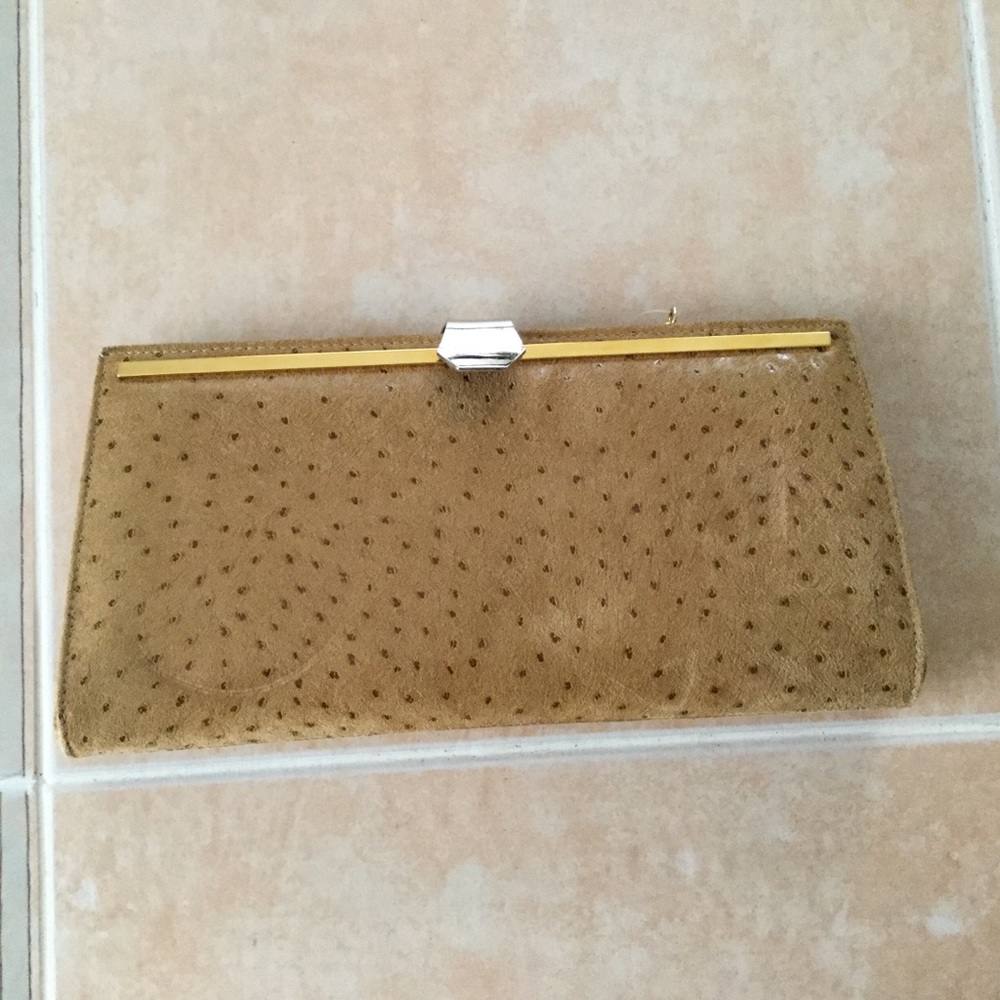 Camel suede clutch by Due Fratelli, with strap